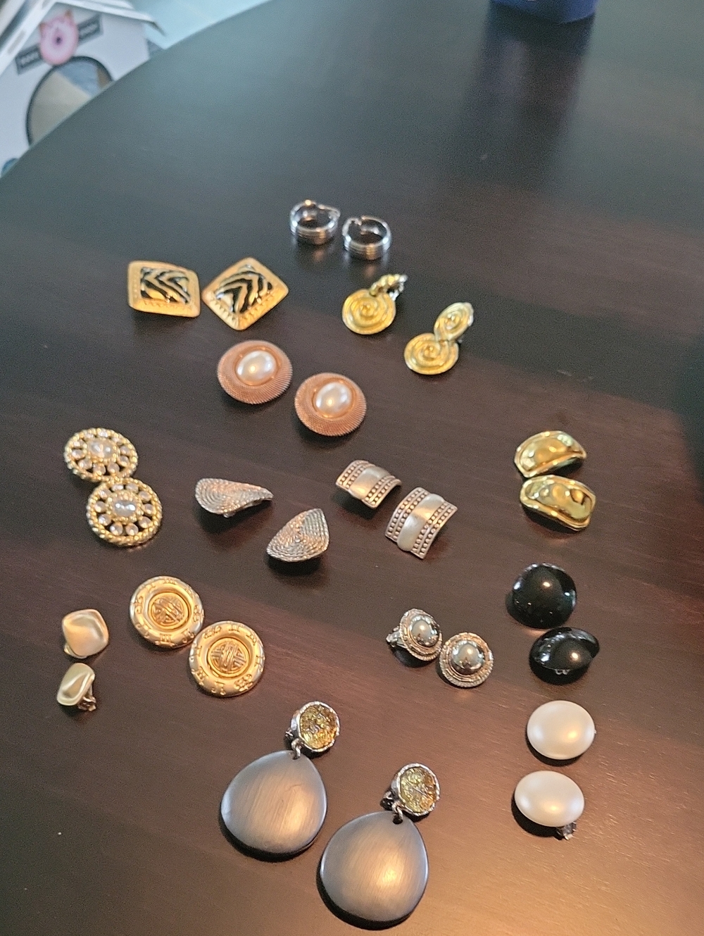 Mixed Pair Vintage-Inspired Clip & Stud Earring Lot — Gold, Pearl, Black, Silver